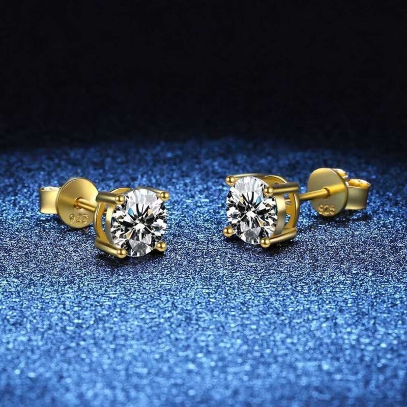 S925 Sterling Silver Four-Prong Round Stud Earrings